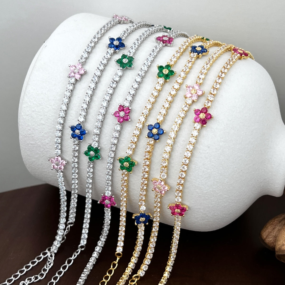[LuckyStar]Sparkling Flower Shape Tennis Bracelet