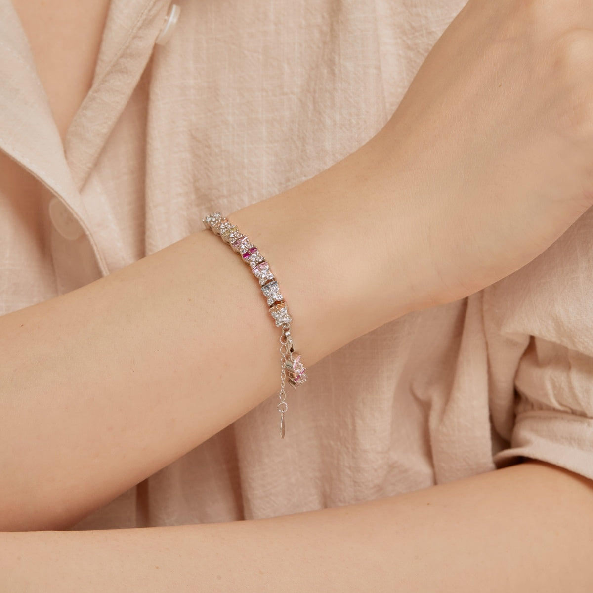 [LuckyStar]Einzigartiges buntes Armband in Blumenform für den Alltag